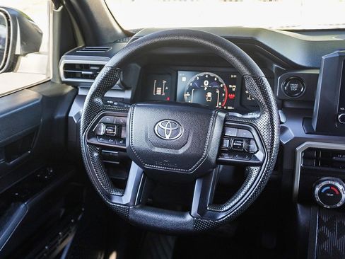 Certified 2025 Toyota Tacoma SR5 image 18