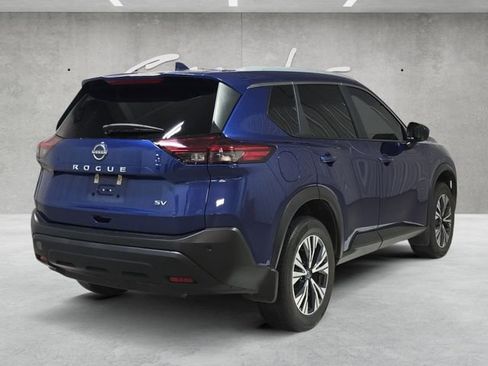 Used 2023 Nissan Rogue SV w/ SV Premium B Package image 16