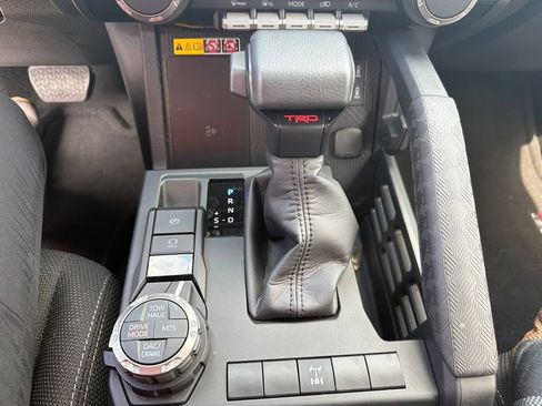 Used 2025 Toyota 4Runner TRD Off-Road AWD/4WD image 3
