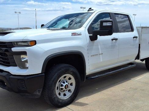 Used 2024 Chevrolet Silverado 3500 W/T w/ WT Fleet Convenience Package AWD/4WD image 4