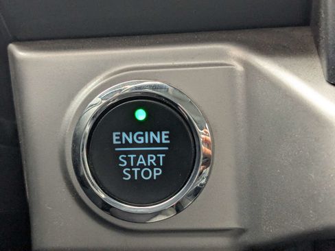 Used 2022 Ford F150 XLT w/ Equipment Group 302A High AWD/4WD image 32