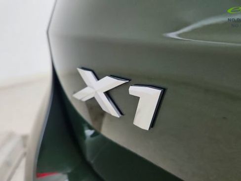 Used 2025 BMW X1 xDrive28i AWD/4WD image 18