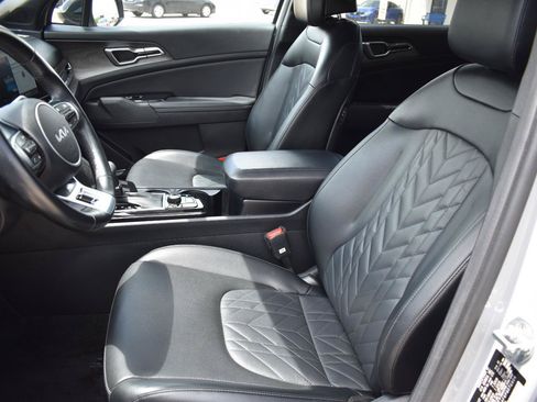 Used 2023 Kia Sportage X-Line AWD/4WD image 25