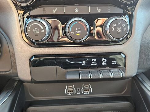 New 2026 RAM 1500 Big Horn w/ Night Edition AWD/4WD image 19