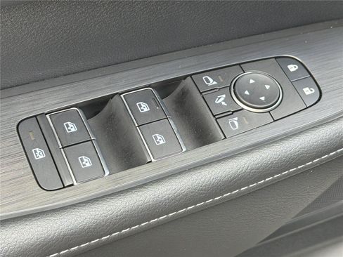 Used 2025 Nissan Armada PRO-4X AWD/4WD image 15