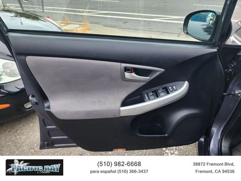 Used 2015 Toyota Prius Prime Advanced image 15