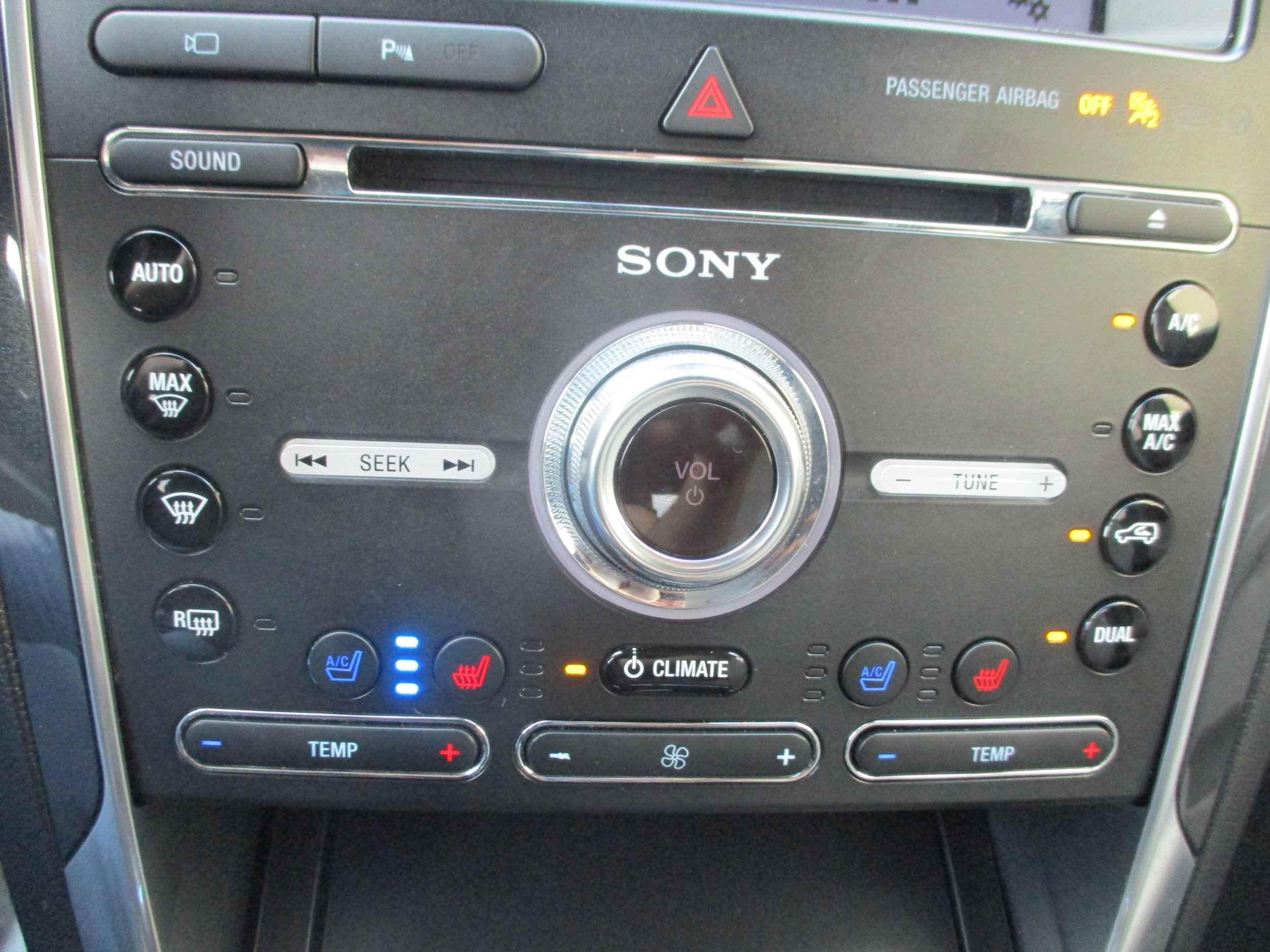 Used 2018 Ford Explorer Limited FWD image 13