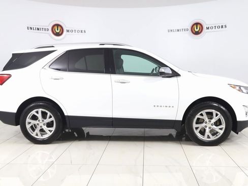 Used 2021 Chevrolet Equinox Premier image 2