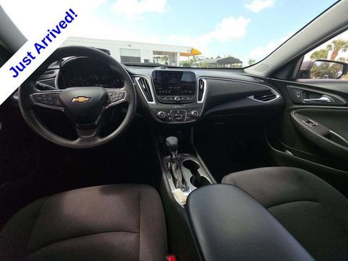 Used 2023 Chevrolet Malibu LS FWD image 6