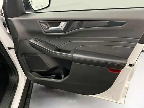 Used 2023 Ford Escape ST-Line image 33