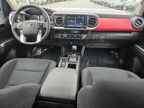 Certified 2023 Toyota Tacoma SR5 AWD/4WD image 14
