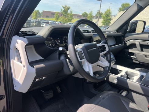 Used 2025 Land Rover Defender 110 S AWD/4WD image 20