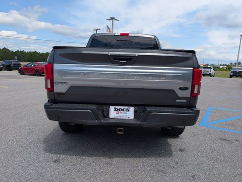 Used 2018 Ford F150 Platinum w/ Equipment Group 701A Luxury AWD/4WD image 4
