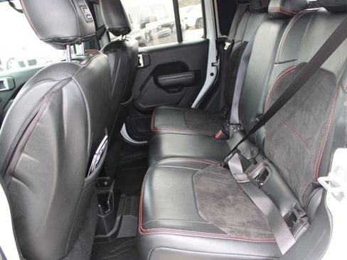 Used 2021 Jeep Gladiator Sport AWD/4WD image 13