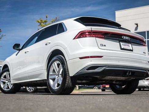 Used 2019 Audi Q8 Premium w/ Convenience Package AWD/4WD image 2