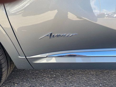New 2025 Buick Envision Avenir image 9