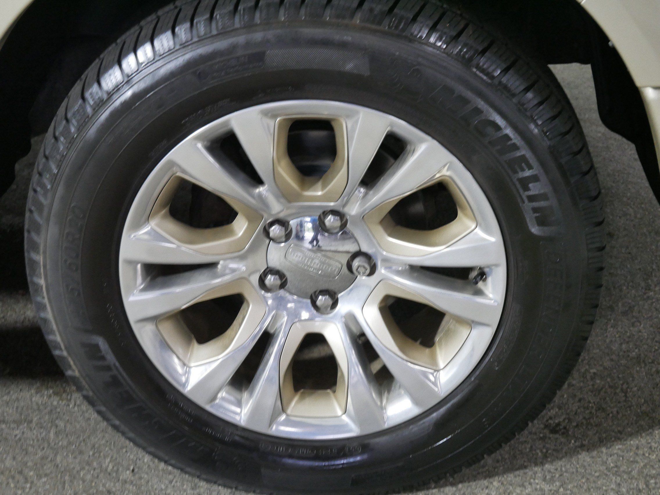 Used 2015 RAM 1500 Laramie Longhorn w/ Convenience Group AWD/4WD image 15