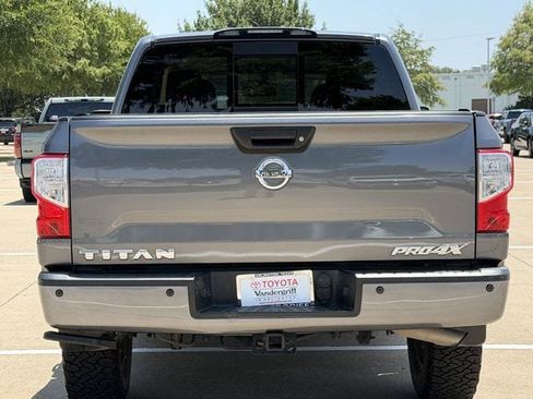 Used 2019 Nissan Titan PRO-4X w/ Pro-4x Convenience Package AWD/4WD image 5