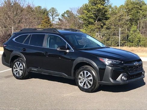 Certified 2023 Subaru Outback Premium image 2