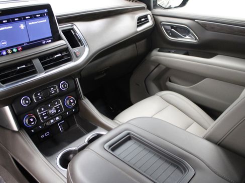 Used 2021 Chevrolet Tahoe LT image 28