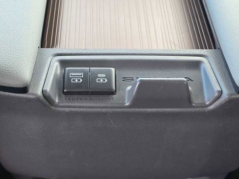 Certified 2021 Toyota Sienna XLE AWD/4WD image 22