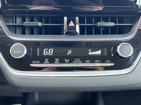 Certified 2024 Toyota Corolla LE FWD image 28