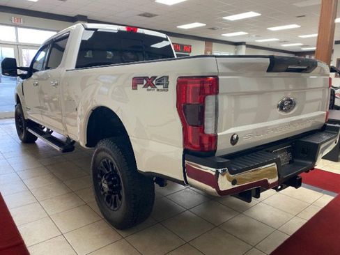Used 2017 Ford F250 Lariat w/ Lariat Ultimate Package image 2