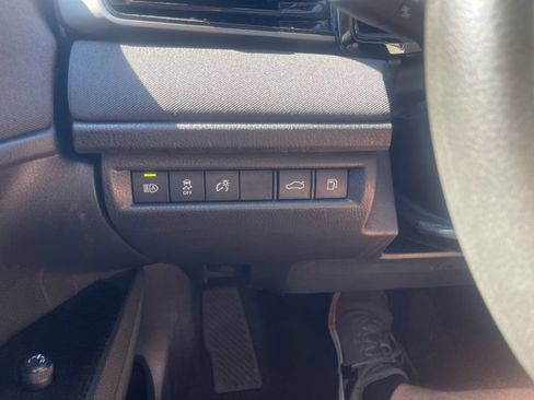 Used 2025 Toyota Camry LE FWD image 17