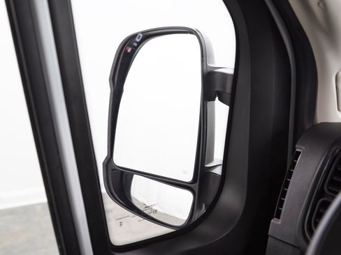 Used 2025 RAM ProMaster 2500 w/ Convenience Group FWD image 25