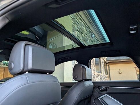 Used 2021 Audi Q3 2.0T Premium Plus w/ Premium Plus Package image 27