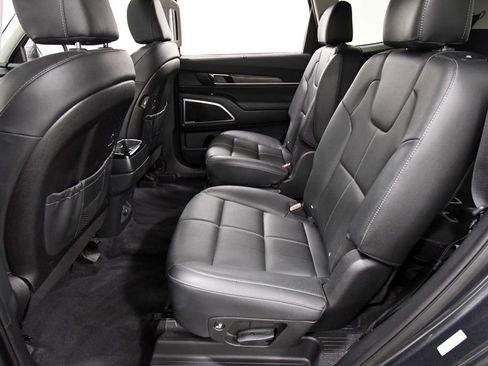 Certified 2021 Kia Telluride EX w/ EX Premium Package AWD/4WD image 15
