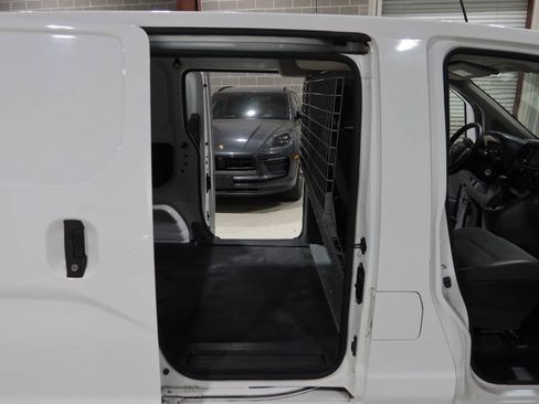 Used 2020 Nissan NV200 SV FWD image 15