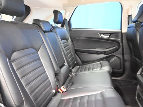 Certified 2023 Ford Edge SEL image 12