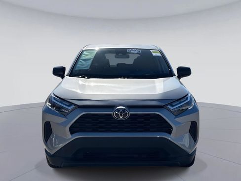 Used 2024 Toyota RAV4 LE image 9
