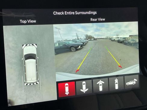 Used 2023 Jeep Wagoneer L Series III w/ Premium Group I image 20