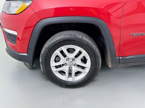 Used 2018 Jeep Compass Sport w/ Tech Group AWD/4WD image 32