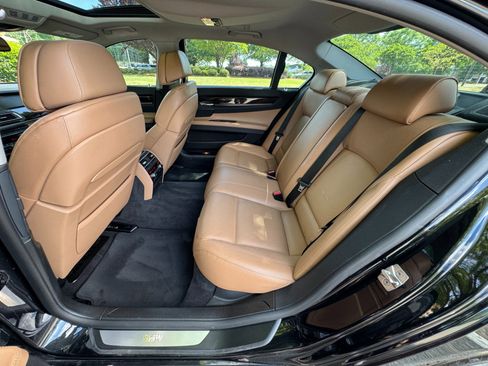 Used 2012 BMW 750Li RWD image 40