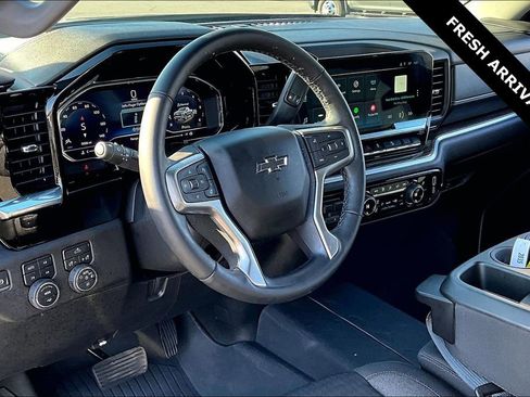 Used 2025 Chevrolet Silverado 1500 RST image 17