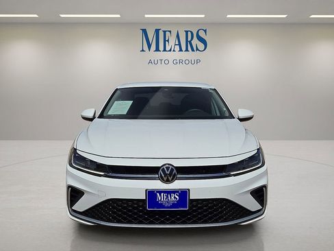 Used 2025 Volkswagen Jetta S image 8