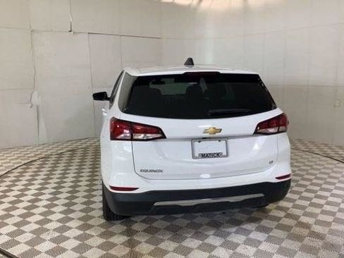 Used 2023 Chevrolet Equinox LT FWD image 2