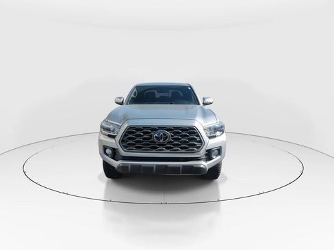 Used 2022 Toyota Tacoma TRD Off-Road image 3