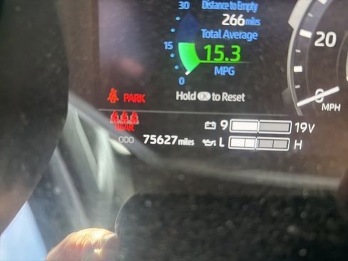 Used 2022 Toyota Tundra Platinum w/ Advanced Package image 22