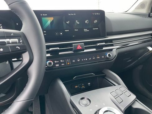 New 2026 Kia Sportage LX FWD image 13