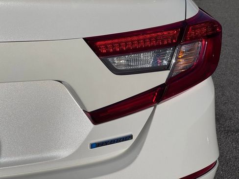 Used 2021 Honda Accord EX image 32