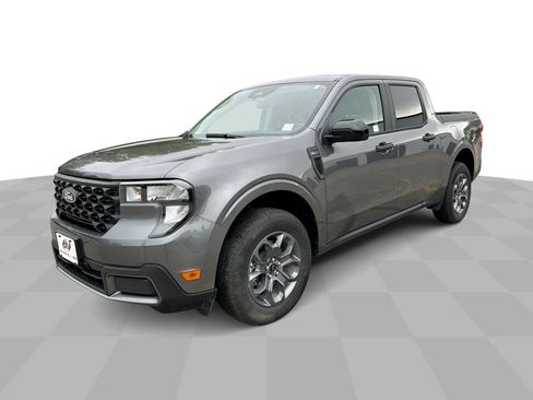Used 2025 Ford Maverick XLT w/ Equipment Group 301A AWD/4WD image 5