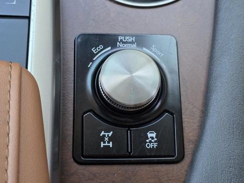 Used 2022 Lexus RX 350L Premium w/ Premium Package AWD/4WD image 29
