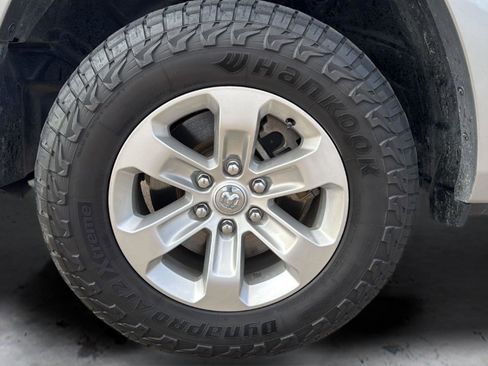 Used 2021 RAM 1500 Laramie image 27