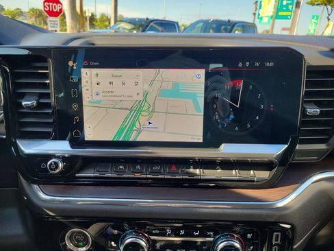 Used 2023 GMC Sierra 1500 SLT w/ SLT Premium Package image 10