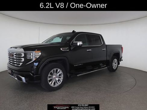 Used 2024 GMC Sierra 1500 Denali w/ Technology Package AWD/4WD image 3