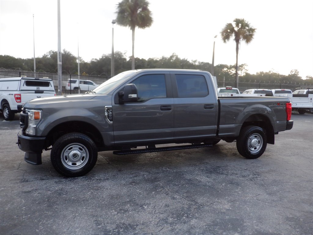 Used 2022 Ford F250 XL w/ Power Equipment Group AWD/4WD image 2